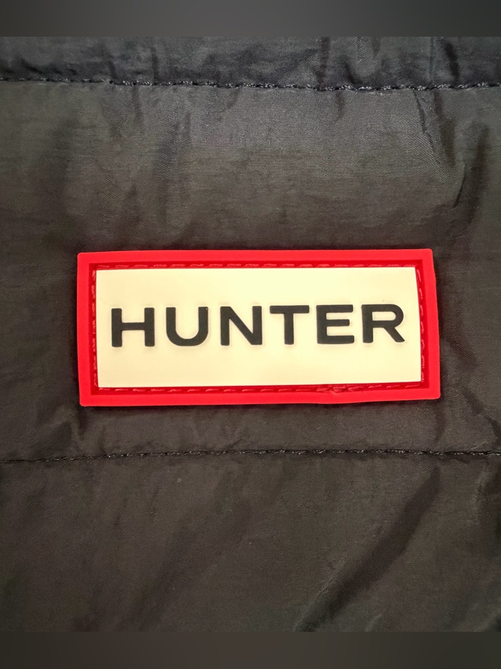 NEW Hunter Weather Proof Quilted Shoulder Bag (Black) - Picture 6 of 12